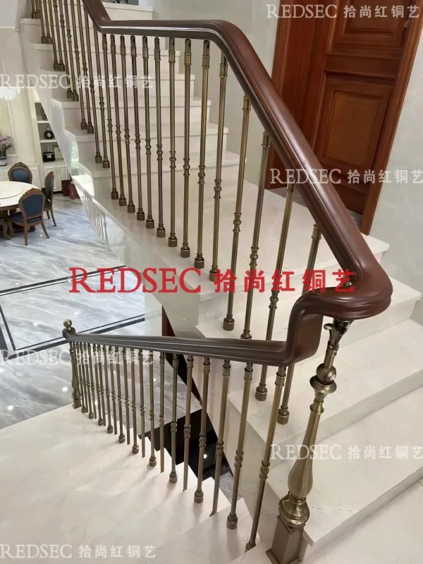 楼梯立柱